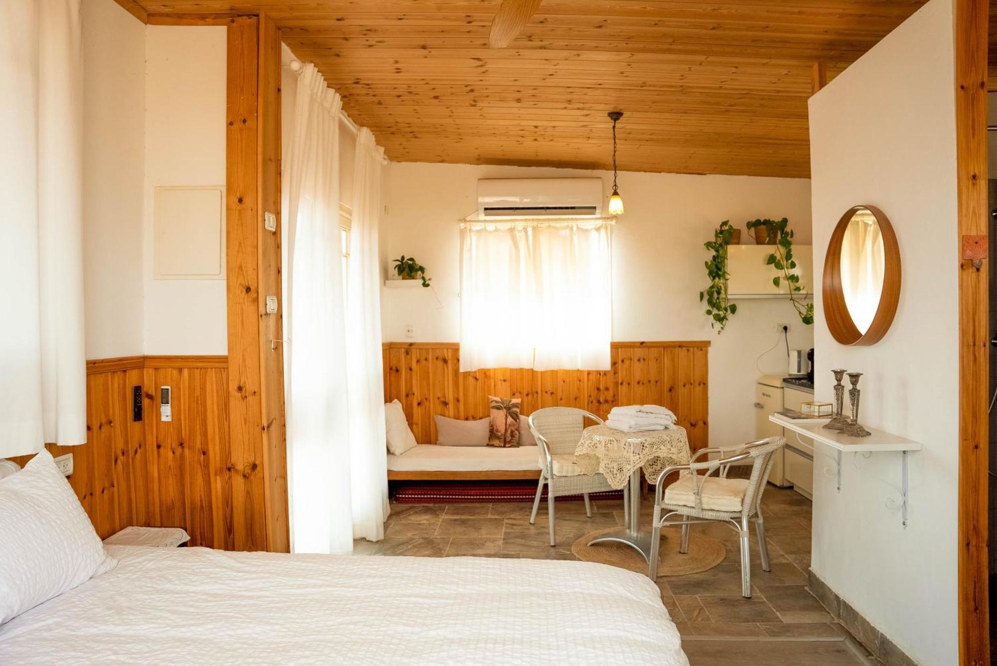 Tobiana Desert Lodging Negev 'Ezuz Luaran gambar